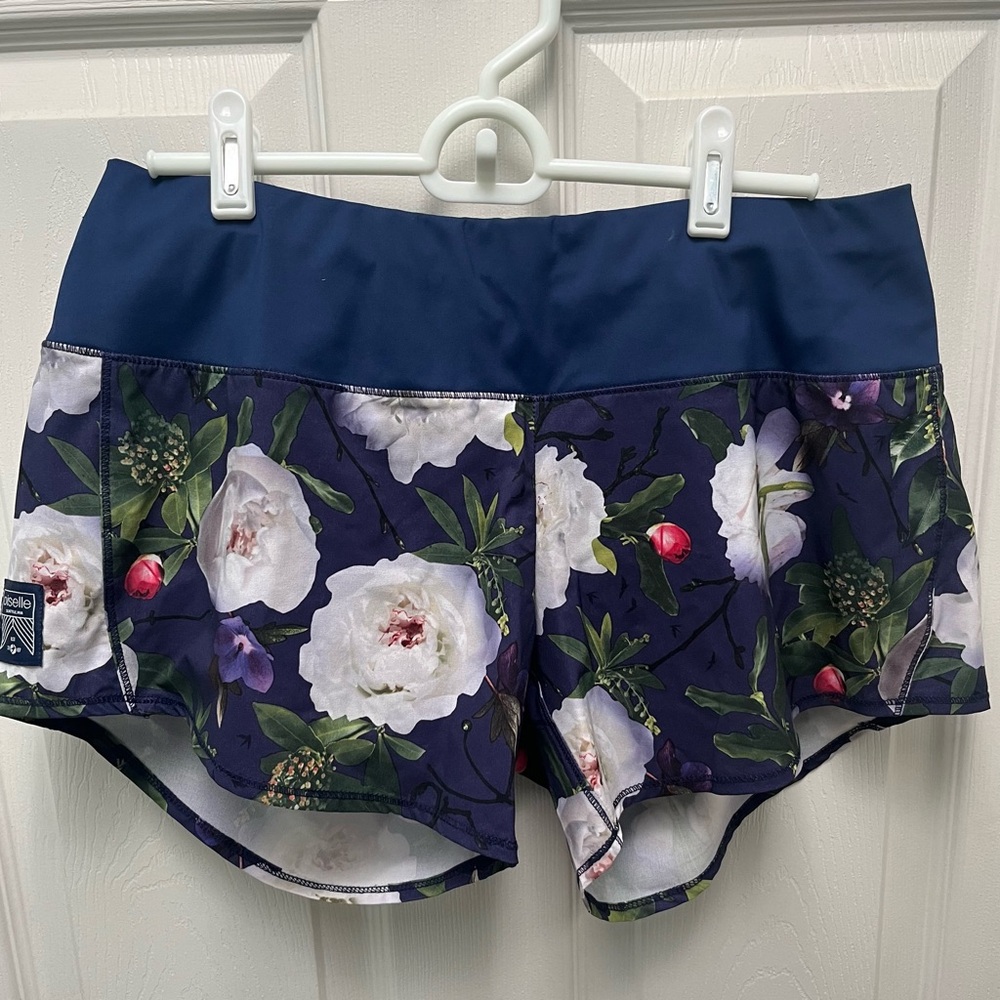 Oiselle Roga Shorts